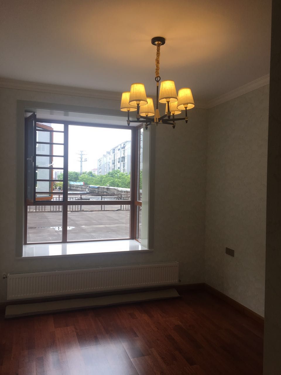 阳光城18栋1单元201