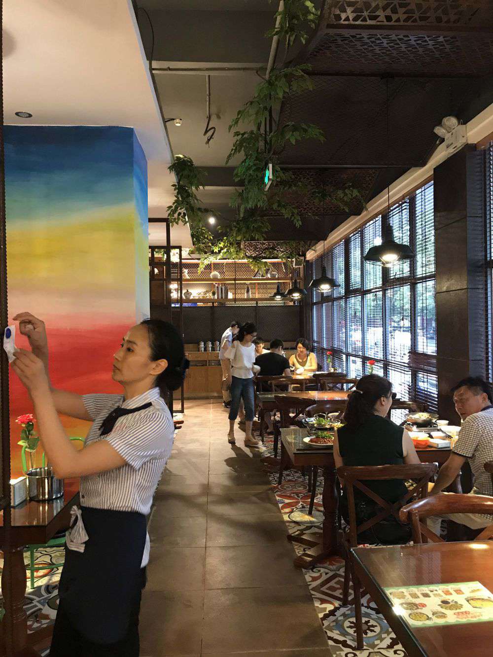 亲青菜缘时尚餐厅（枝江店）